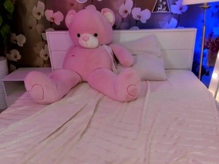 Ameelia nude on Live Cam Girls Room