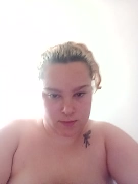 bbygrl15xo naked stripping on cam for live sex video chat