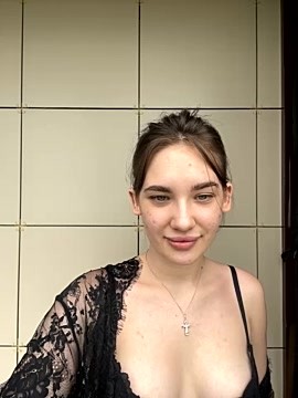 inflifox naked stripping on cam for live sex video chat