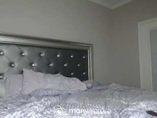 ParisthaBrat nude on Live Cam Girls Room