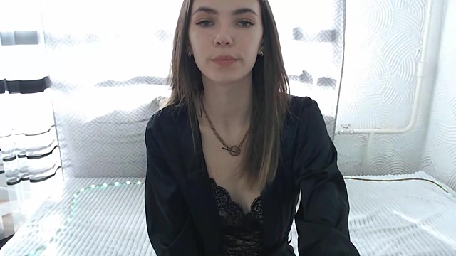 Yellany naked stripping on cam for live sex video chat