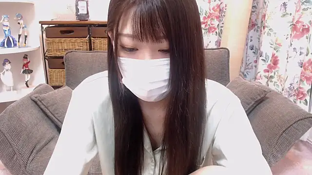 chan_chan_xo naked stripping on cam for live sex video chat