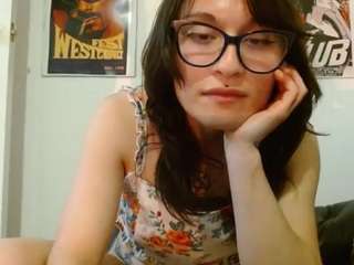 exolizzz66 nude on Live Cam Girls Room