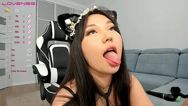 mina_wang naked stripping on cam for live sex video chat