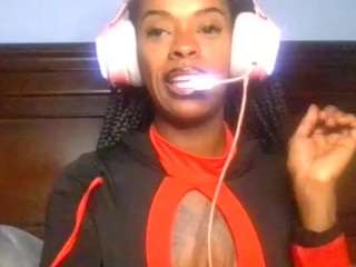 MissHoneyJuju nude on Live Cam Girls Room