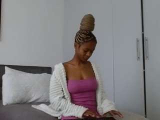 xTiny nude on Live Cam Girls Room