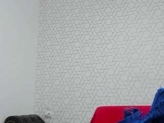 giuliaaa nude on Live Cam Girls Room
