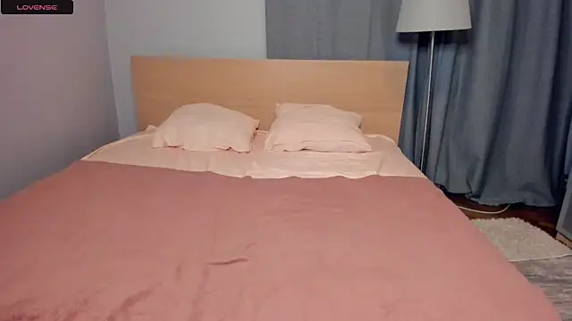 JaneOlson naked stripping on cam for live sex video chat