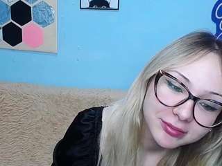 MiyaMores nude on Live Cam Girls Room