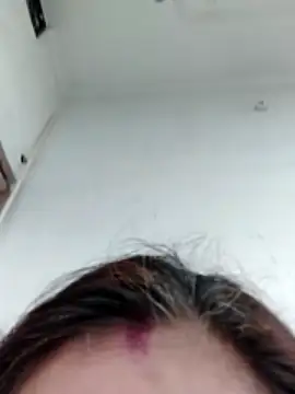 vndesi naked stripping on cam for live sex video chat