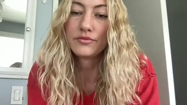 whitneyoc naked stripping on cam for live sex video chat