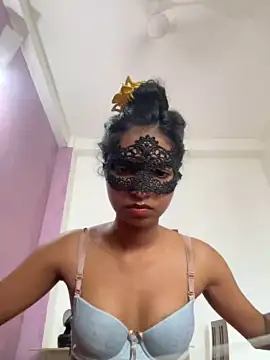 Amycamlive nude strip on cam for live sex video chat