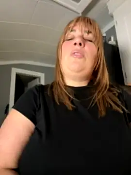 Canadian_BBW nude strip on cam for live sex video chat