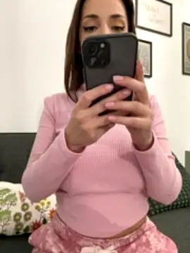 CharmingRuby nude strip on cam for live sex video chat