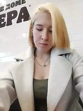 EmmaRisky nude strip on cam for live sex video chat