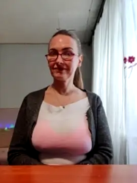 Evelina_cute nude strip on cam for live sex video chat
