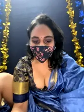 LuscousPussy nude strip on cam for live sex video chat