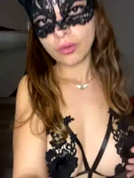 MaryjaneSweet nude strip on cam for live sex video chat