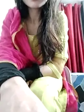 Noor-Darling nude strip on cam for live sex video chat