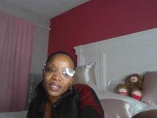 TasteThePeach nude in Live Sex Cam Girls Room