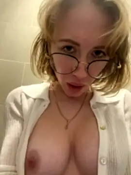 Zx001Li nude strip on cam for live sex video chat