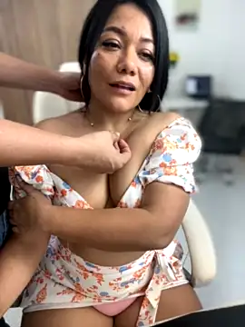 Abriljoness nude strip on cam for live sex video chat