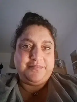 BBW-HOTTI nude strip on cam for live sex video chat