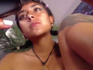 Briellaa nude in Live Sex Cam Girls Room