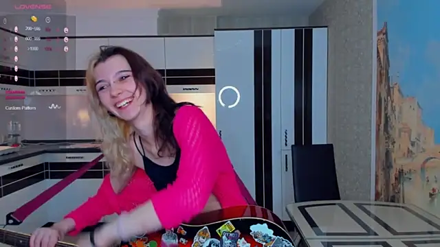 CoralineWind nude strip on cam for live sex video chat