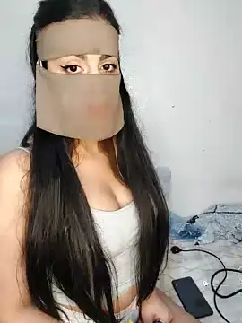 Norianna nude strip on cam for live sex video chat