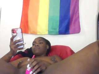 PleasePadrona nude in Live Sex Cam Girls Room