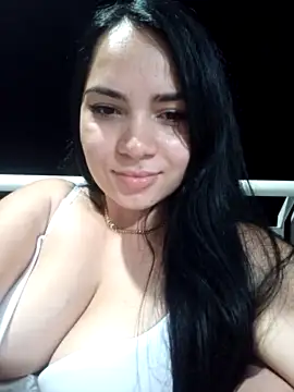 _queen_sofia nude strip on cam for live sex video chat