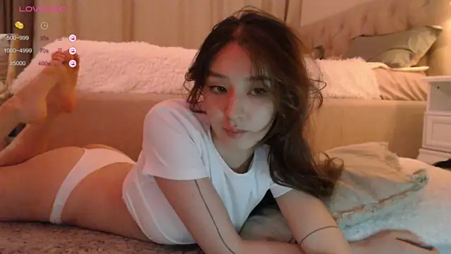 Sarasuo1 nude strip on cam for live sex video chat