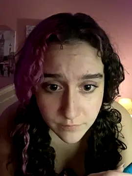 Skimpyprincess nude strip on cam for live sex video chat