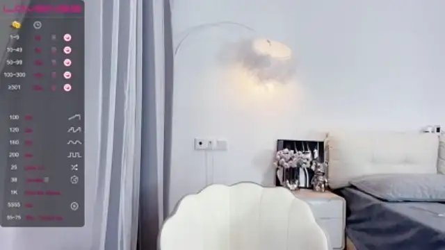 up0-0 nude strip on cam for live sex video chat