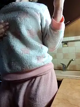 1S1R1 nude strip on cam for live sex video chat