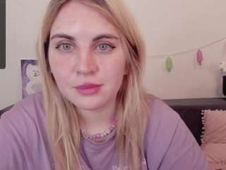 Allisses nude in Live Sex Cam Girls Room