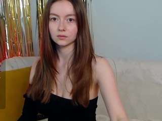 ellie-sun nude in Live Sex Cam Girls Room
