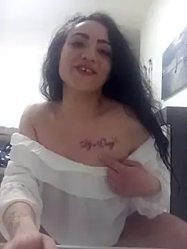 LaDiablaSexy_Pika nude strip on cam for live sex video chat