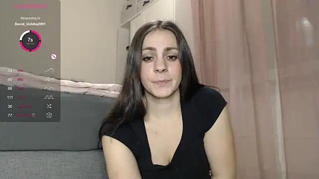 Loella-Rose nude strip on cam for live sex video chat