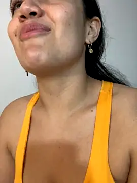 Meganwhite2 nude strip on cam for live sex video chat