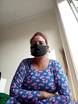 Melicha nude strip on cam for live sex video chat