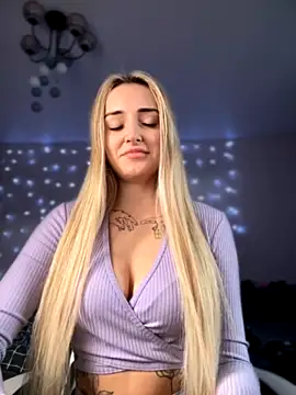 minalawarden nude strip on cam for live sex video chat