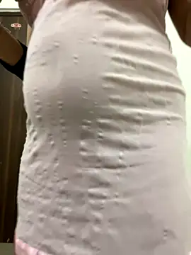 NaughtyGirl25 nude strip on cam for live sex video chat
