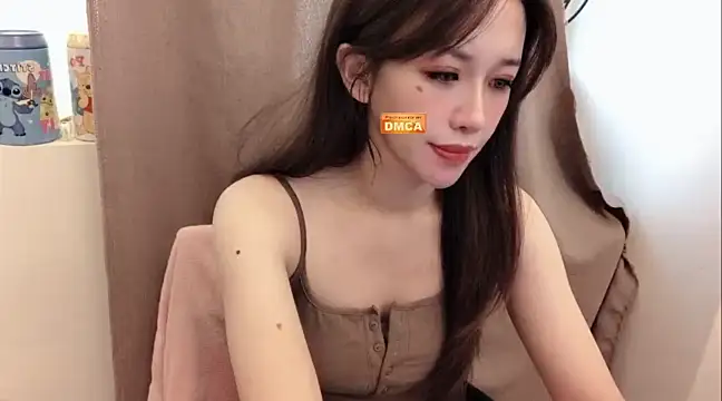 tw_chloe nude strip on cam for live sex video chat