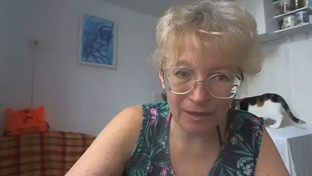 Zosya1111 nude strip on cam for live sex video chat