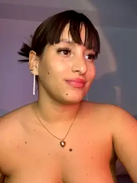 Agnescruzz nude strip on cam for live sex video chat