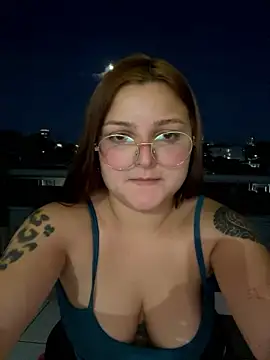 AmandhaX nude strip on cam for live sex video chat