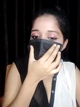 Ayushi_sharma nude strip on cam for live sex video chat