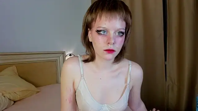CandySnaccc nude strip on cam for live sex video chat